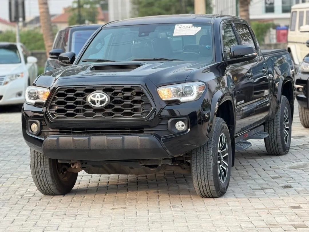 HILUX TACOMA
